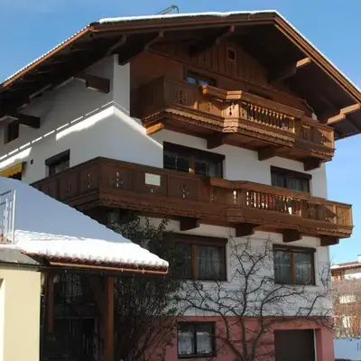 Haus Holaus Helga