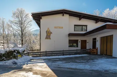Haus Maria im Winter