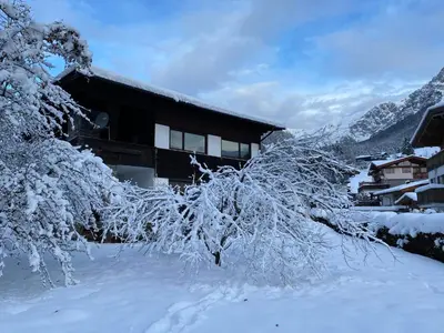 Haus Maria im Winter