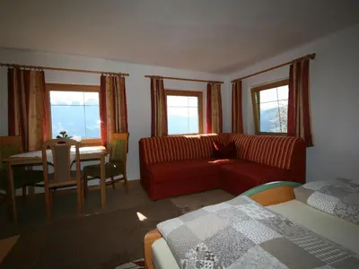 Ein Bett oder Betten in einem Zimmer der Unterkunft Apartment Tom by Interhome
