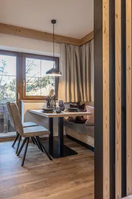 Ein Sitzbereich in der Unterkunft Appartements Liftstüberl Ski IN- Ski OUT