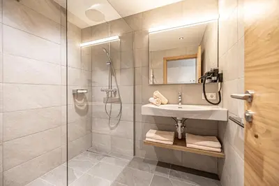Ein Badezimmer in der Unterkunft Appartements Liftstüberl Ski IN- Ski OUT