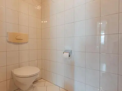 Ein Badezimmer in der Unterkunft Apartment Voithofer-7 by Interhome