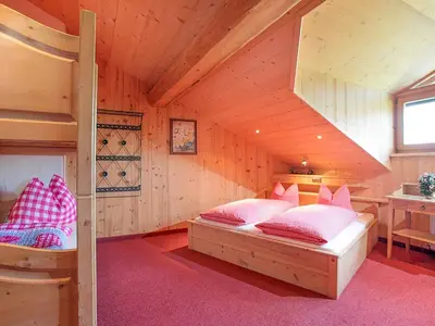 Ein Bett oder Betten in einem Zimmer der Unterkunft Berggasthof Zieplhof