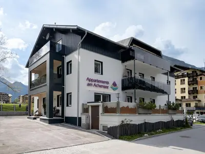 Ein allgemeiner Bergblick oder ein Berglick von der Ferienwohnung aus