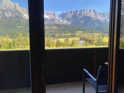 Ein allgemeiner Bergblick oder ein Berglick von der Ferienwohnung aus