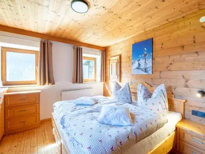 Ein Bett oder Betten in einem Zimmer der Unterkunft Farmhouse in Wildkogel near Ski Slopes