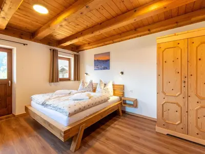 Ein Bett oder Betten in einem Zimmer der Unterkunft Farmhouse in Wildkogel near Ski Slopes