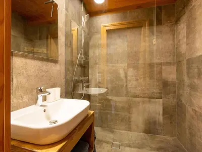 Ein Badezimmer in der Unterkunft Farmhouse in Wildkogel near Ski Slopes