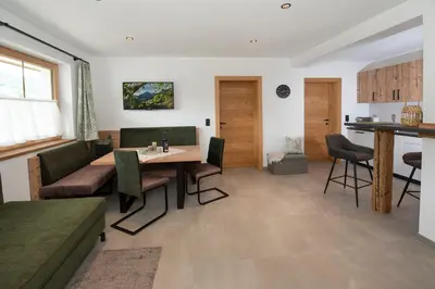 Ein Sitzbereich in der Unterkunft Haus Kilian