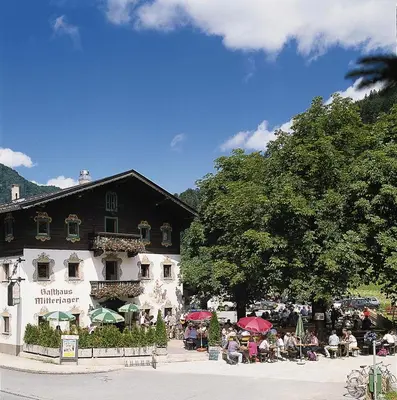Das Gebäude in dem sich das Gasthaus befindet