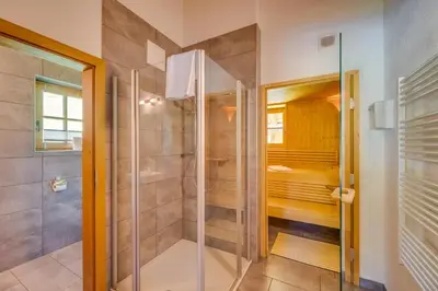 Ein Badezimmer in der Unterkunft Chalet #1 am Sonnenhang