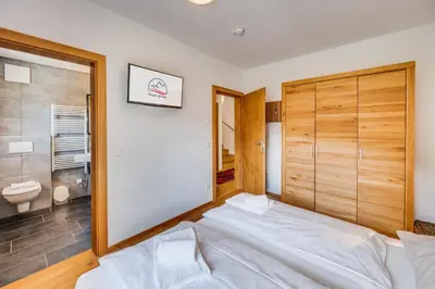 Ein Badezimmer in der Unterkunft Chalet #4 - Edelweiss