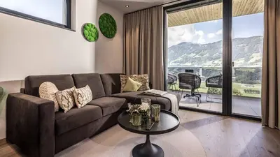Ein allgemeiner Bergblick oder ein Berglick von der Ferienwohnung aus