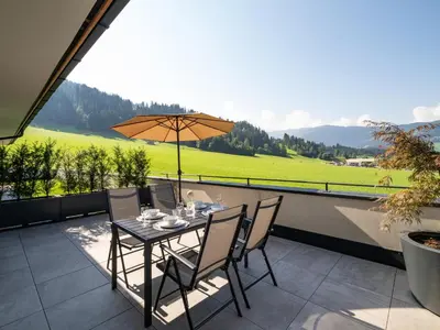 Ein allgemeiner Bergblick oder ein Berglick von der Ferienwohnung aus