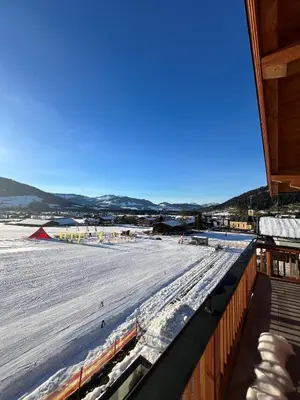 Ein allgemeiner Bergblick oder ein Berglick von der Ferienwohnung aus