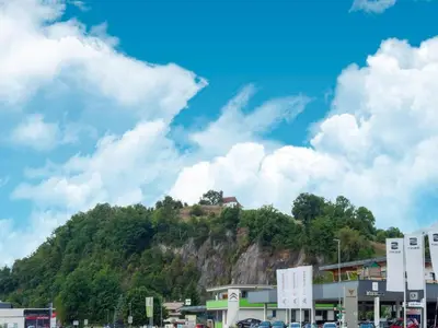 Ein allgemeiner Bergblick oder ein Berglick von der Ferienwohnung aus