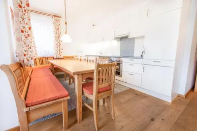 Küche/Küchenzeile in der Unterkunft Ferienwohnung Hochkrimml 19 __1-4