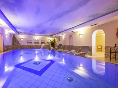 Der Swimmingpool an oder in der Nähe von Apartment in Kaltenbach near Ski Lift