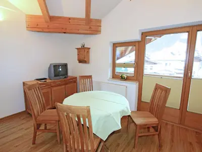 TV/Unterhaltungsangebot in der Unterkunft Apartment in Kaltenbach near Ski Lift