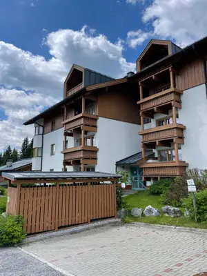 Das Gebäude in dem sich die Ferienwohnung befindet