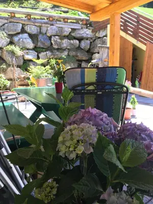 Ein Garten an der Unterkunft Landhaus Taxach