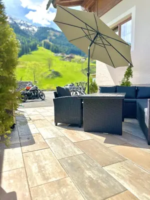 Ein allgemeiner Bergblick oder ein Berglick von der Ferienwohnung aus