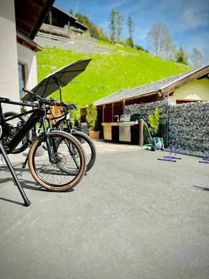 Radfahren an der Unterkunft PHILSON Apartments oder in der Nähe