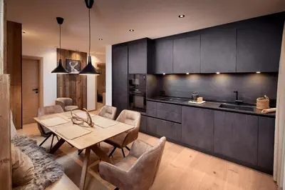 Küche/Küchenzeile in der Unterkunft Alpin Residenzen Eichenheim Aurach bei Kitzbühel by Alpina-Holiday