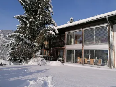 Sonnenhaus im Winter