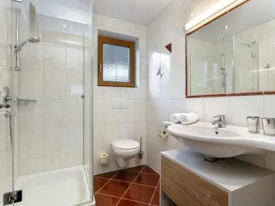 Ein Badezimmer in der Unterkunft Rosalie-Lorena