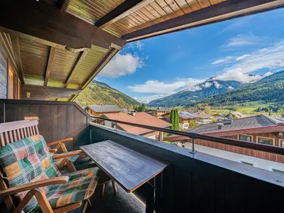 Ein allgemeiner Bergblick oder ein Berglick von der Ferienwohnung aus