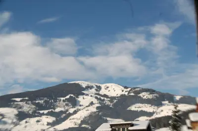Ein allgemeiner Bergblick oder ein Berglick von der Ferienwohnung aus