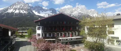 Ein allgemeiner Bergblick oder ein Berglick von des Bed & Breakfasts aus