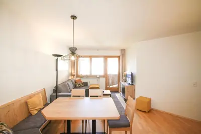 Ein Sitzbereich in der Unterkunft Ferienwohnung 77 - Top 23