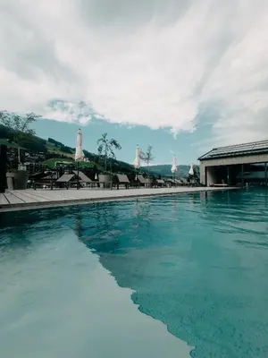 Der Swimmingpool an oder in der Nähe von kerii - adults boutique hotel