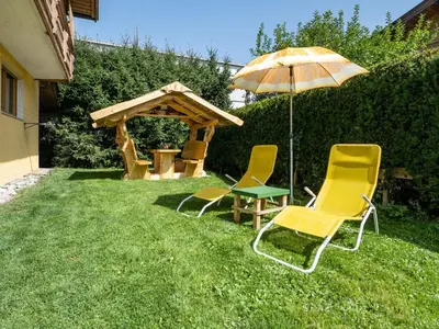 Ein Garten an der Unterkunft Ferienhaus Chalet Aumayr