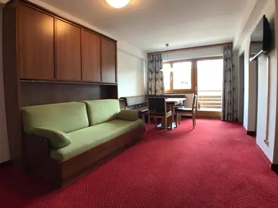 Ein Sitzbereich in der Unterkunft Appartements Robert - Hotel Bechlwirt