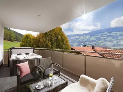 Ein allgemeiner Bergblick oder ein Berglick von der Ferienwohnung aus