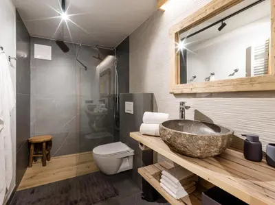 Ein Badezimmer in der Unterkunft Appartementhaus Bambi