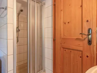 Ein Badezimmer in der Unterkunft Appartementkombination Brixnerwirt III und IV