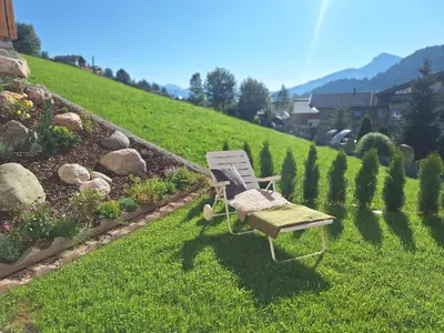 Ein allgemeiner Bergblick oder ein Berglick von der Ferienwohnung aus
