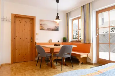 Ein Sitzbereich in der Unterkunft Haus Kurz - Kurz Nadine
