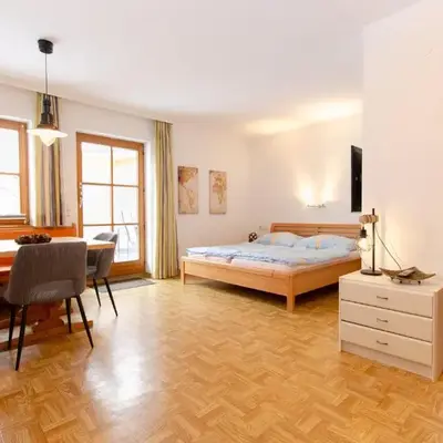 Haus Kurz - Kurz Nadine