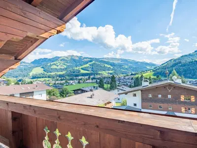 Ein allgemeiner Bergblick oder ein Berglick von der Ferienwohnung aus