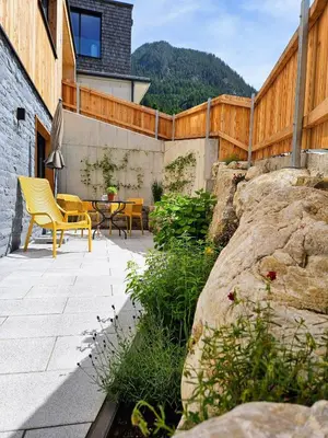 Ein allgemeiner Bergblick oder ein Berglick von der Ferienwohnung aus