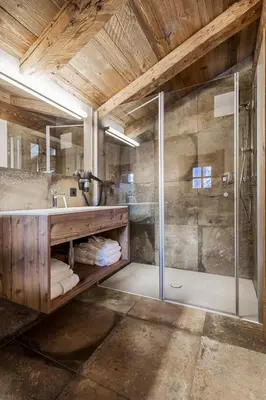Ein Badezimmer in der Unterkunft Schönwieshütte