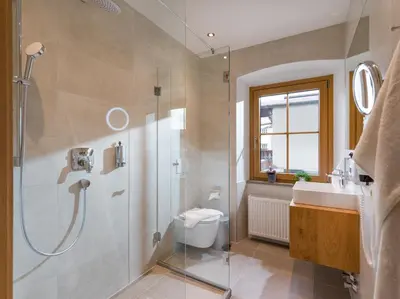 Ein Badezimmer in der Unterkunft Alpen Glück Hotel Unterm Rain garni