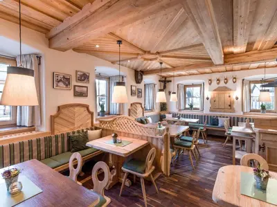 Ein Sitzbereich in der Unterkunft Alpen Glück Hotel Unterm Rain garni