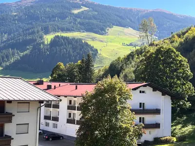 Ein allgemeiner Bergblick oder ein Berglick von der Ferienwohnung aus